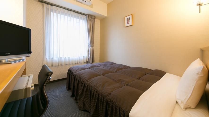 Bedroom, Yokkaichi Urban Hotel, Yokkaichi