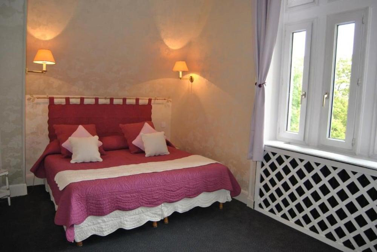 Bedroom 3, L'Orangerie du Chateau des Reynats, Dordogne