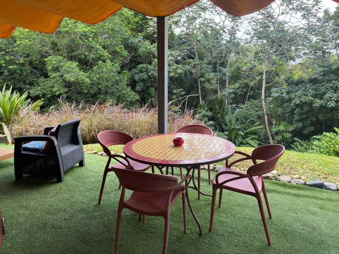 Others 3, Aluna Ecolodge, Petit-Bourg
