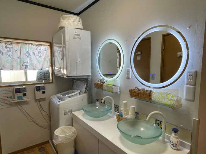 Bathroom 3, Guest house MICHISHIO, Tōyō