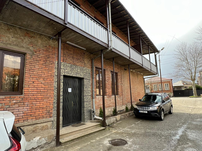 Exterior & Views 2, Memory Basket, Kutaisi