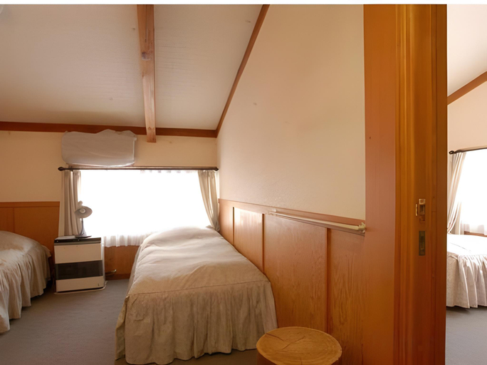 Bedroom 2, Hakuba Pension Meteor, Hakuba