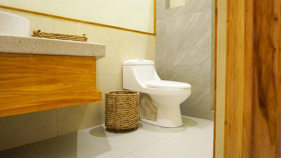 Bathroom 5, Hotel Tepalcates, Cihuatlán