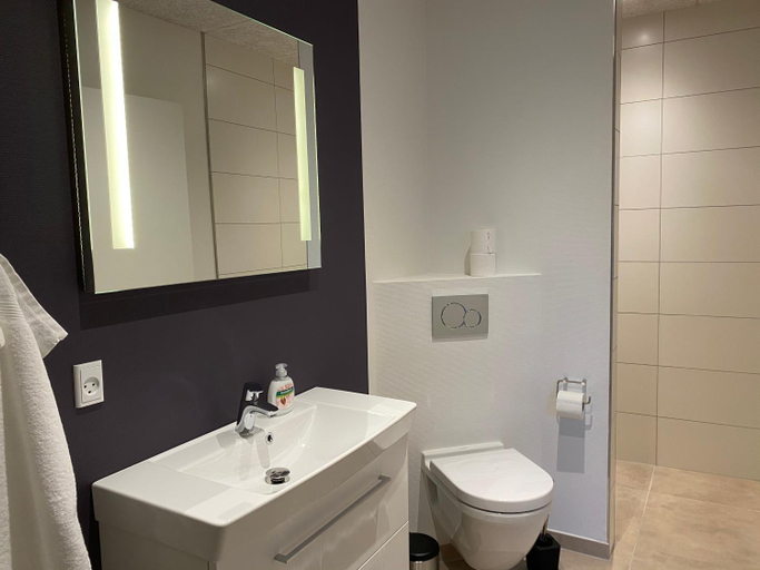 Bathroom 3, Nyopført luksusværelse i naturskønne og rolige omgivelser, Tønder