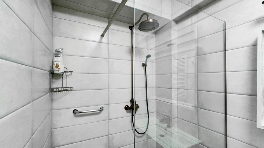 Others 3, Perfect And Ideal Apartment