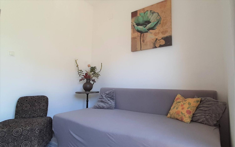 Bedroom 2, Guest House Helena close to Beach, Krk