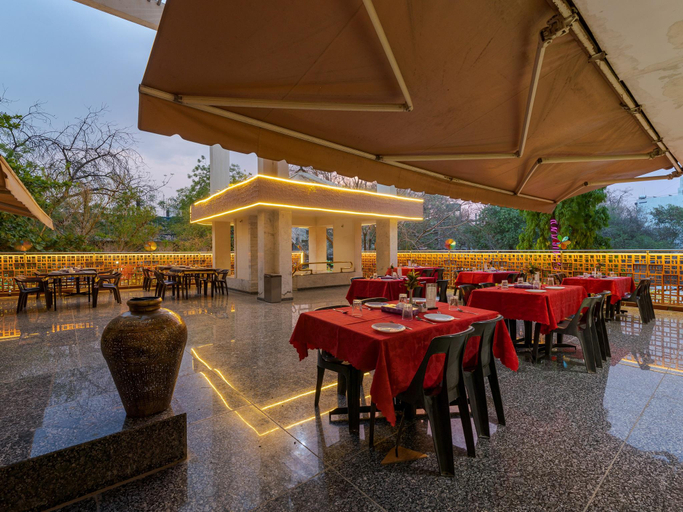 Food & Drinks 4, Hotel Surya International, Solapur