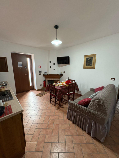 Shared lounge/TV area, Albori, Potenza