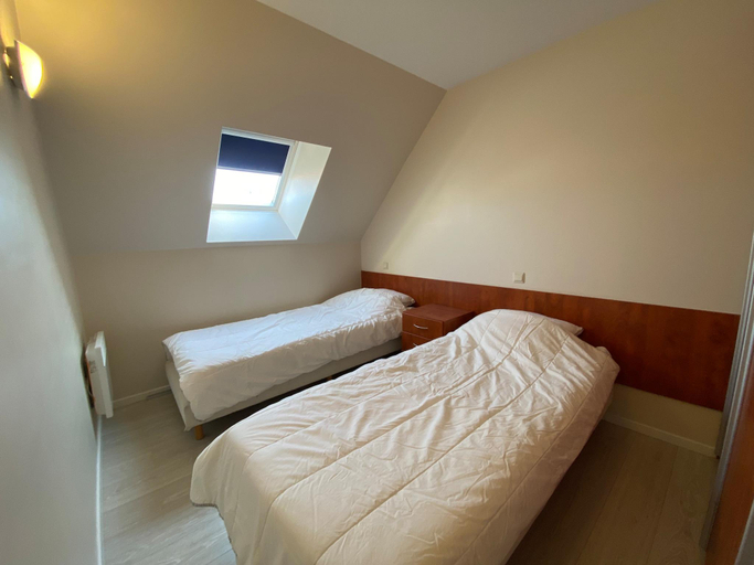 Bedroom 2, Apartment Nieuwpoort with Stunning Sea Views, West-Vlaanderen