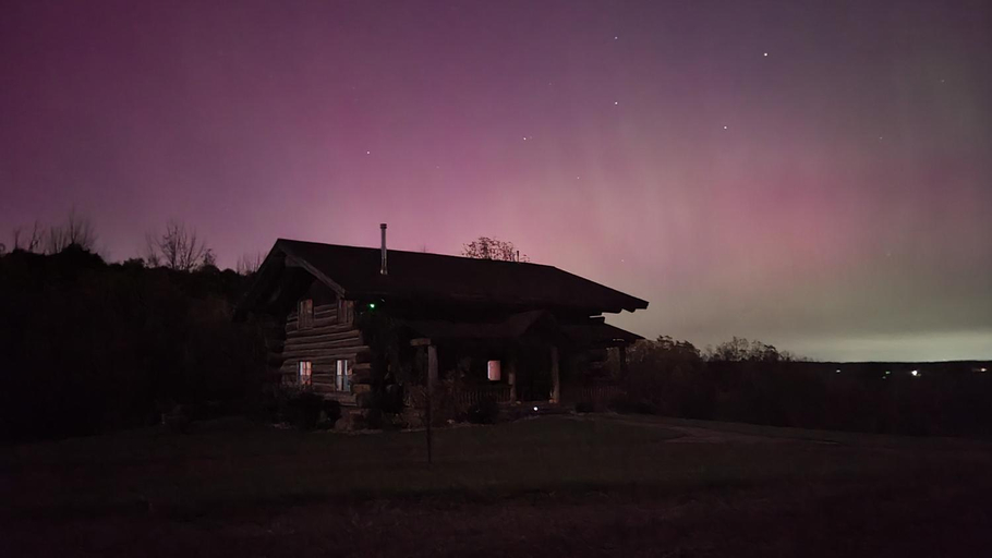 Others 5, Firefly Creek Lodge, Ontario
