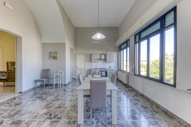 Others 4, Palazzo Rondine - Affittacamere con cucina, Lecce