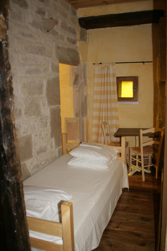 Bedroom 3, Chambres d'Hotes de La Vallee Du Serein, Yonne