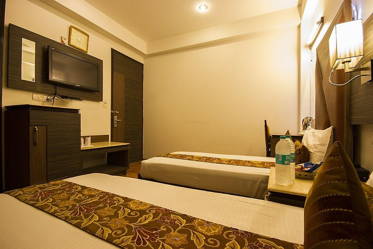 Bedroom, Hotel Sunstar Heights, Delhi