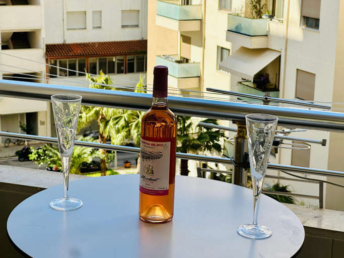 Food & Drinks 3, Jico Travel - Erjon Apartments, Vlorës