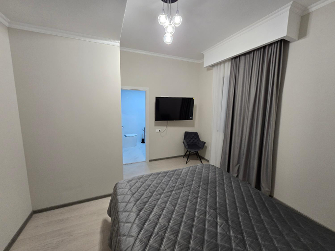 Bedroom 4, Alvina complex