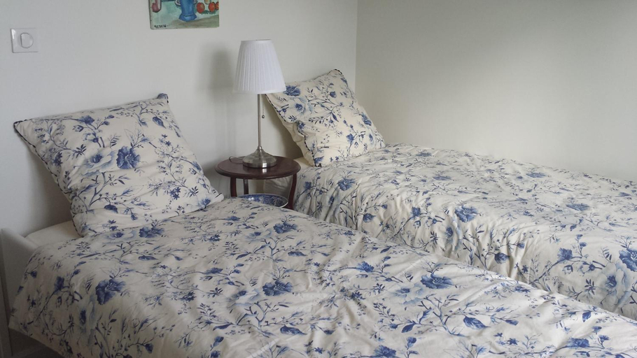 Bedroom 4, Emmanuel & Beatrice, Paris
