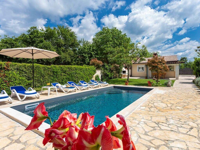 1, Villa Darko Comfortable holiday residence, Svetvinčenat