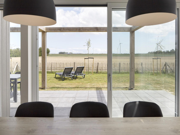 Others 3, Luxury Chalet near Beach, Noord-Beveland