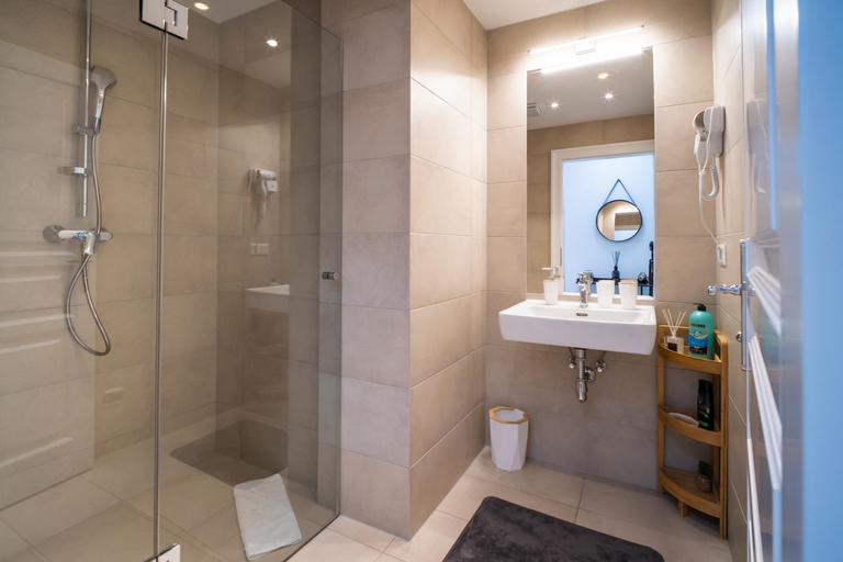 Bathroom 3, Home Sweet Home - Leopold, Wien