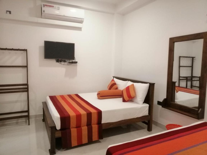 Bedroom 2, Golden Residence, N. Palatha East