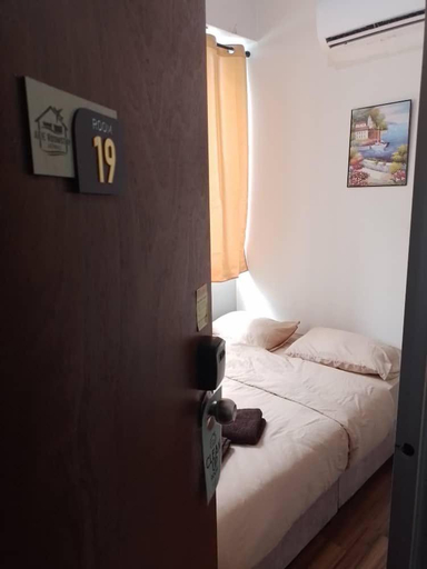 2, Sasa Roomstay KLIA Airport Transit, Sepang