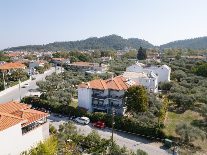 Others 4, Studios Anais, East Macedonia and Thrace
