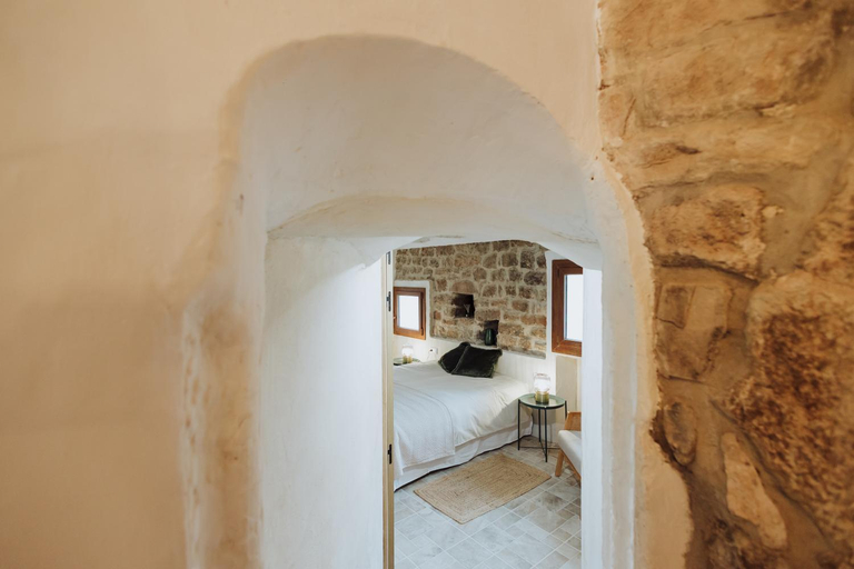 Bedroom 4, Masia Aubareda, Barcelona