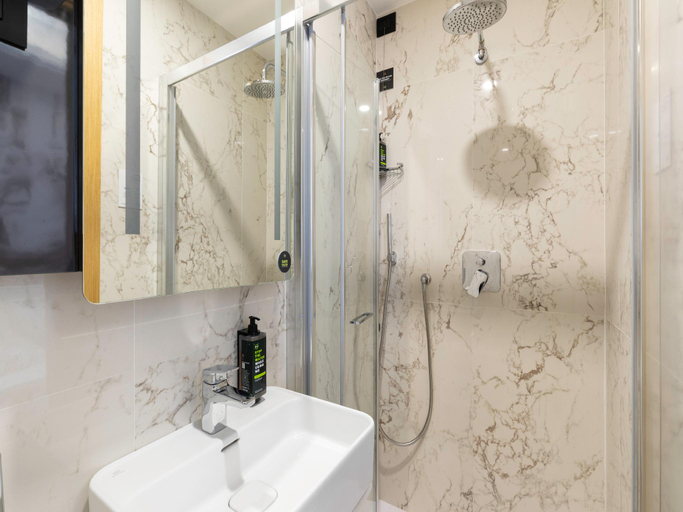 Bathroom, B&b Hotel Roma Italia Viminale, Rome