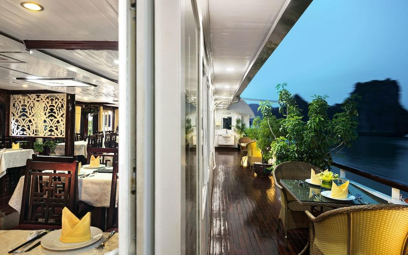 Food & Drinks 4, Paloma Cruise, Hạ Long