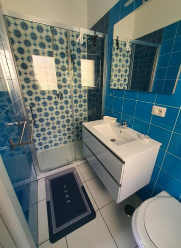 Bathroom, Civico 11 Guest House -Free parking-wi-fi, Salerno