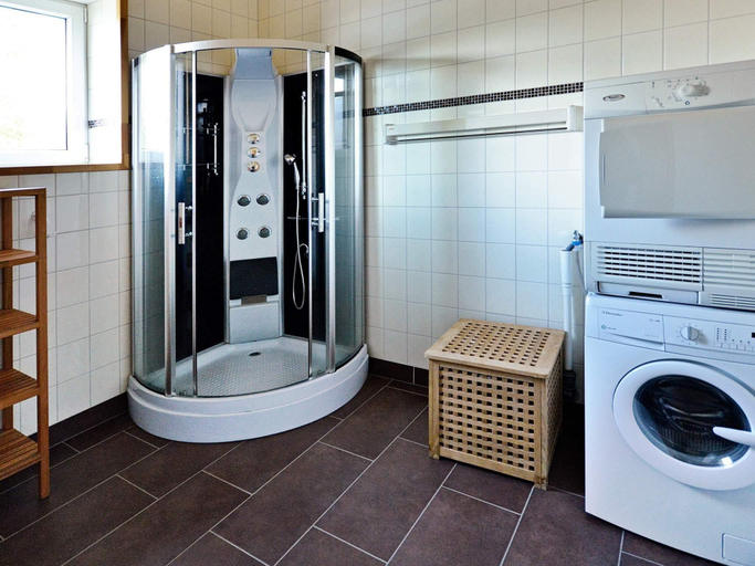 Bathroom, person holiday home in EIDSVAG-By Traum, Nesset