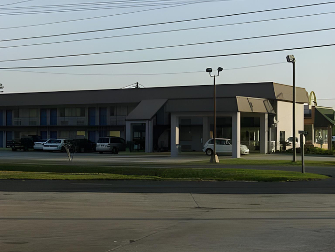 Others 2, Western Motel - Jesup, Wayne