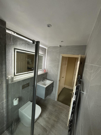 Bathroom 3, The Boot Inn, Worcestershire