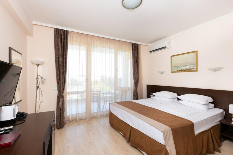 Bedroom 3, Rome Palace Deluxe - All Inclusive Premium, Nesebar