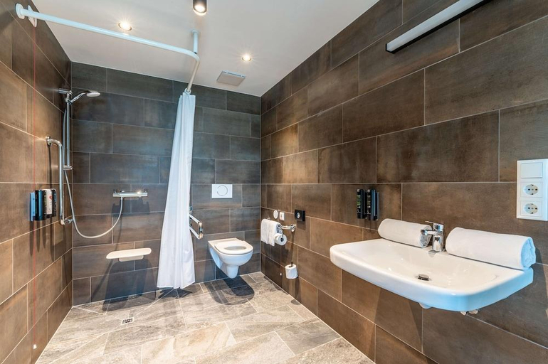 Bathroom 5, Aiden by Best Western Stadtgut Hotel Steyr, Steyr