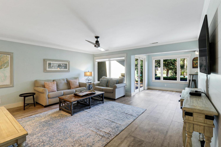 Others 2, 3 Lighthouse Road Villa, Beaufort