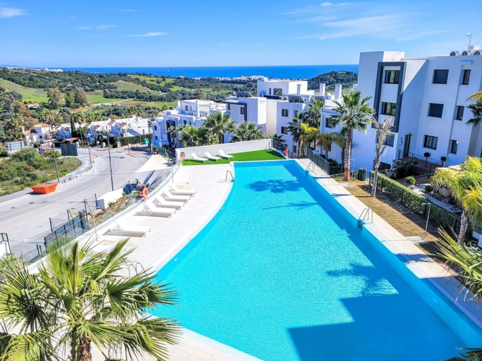 Sport & Beauty 2, Two bedroom apartment in Mirador Del Golf Estepona, Málaga