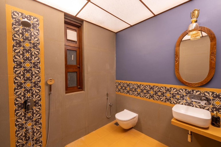 Bathroom 4, Ishaan Holiday Home, Raigarh