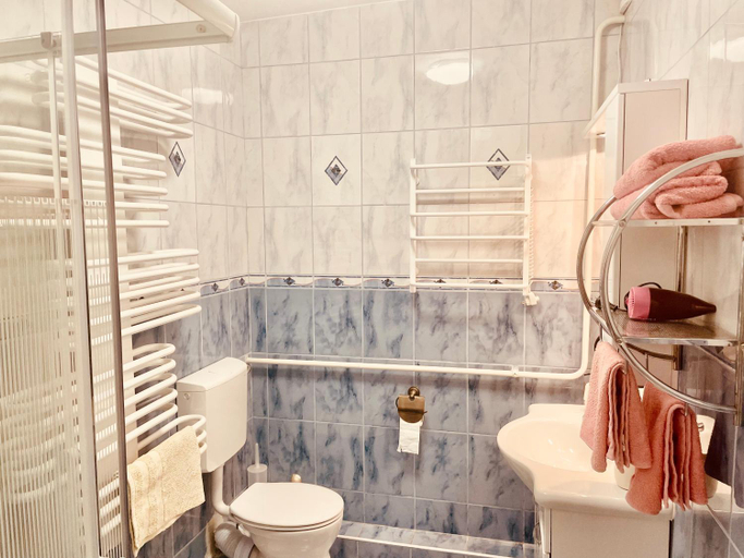 Bathroom 3, Sunny & Green Apartment, Hévíz/Keszthely