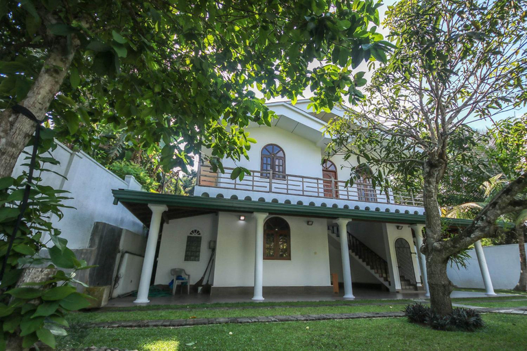 Others 4, Green White Deluxe Room, Akmeemana