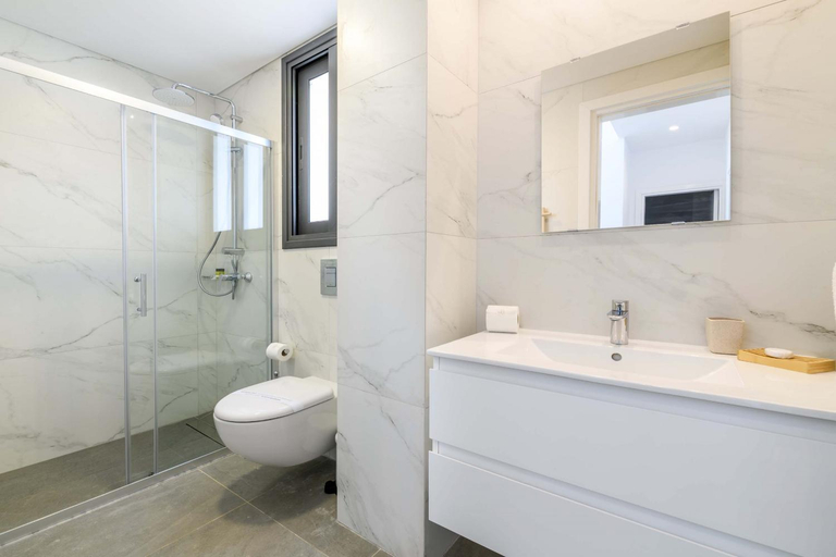 Bathroom 4, By The Beach - Sea Pearl Villa