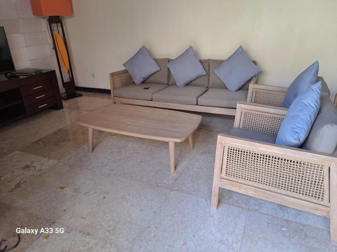 Others 2, Private villa with private pool near GWK, Badung