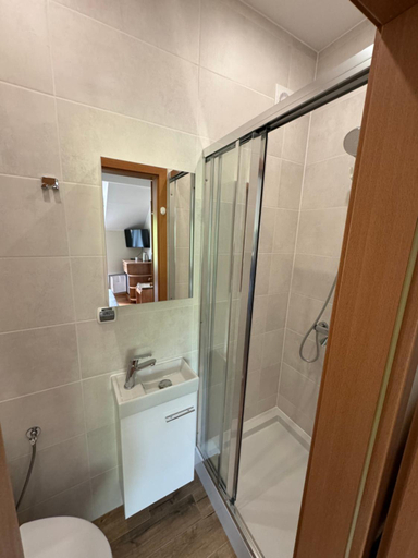 Bathroom 4, Pokoje goscinne Mia, Puck