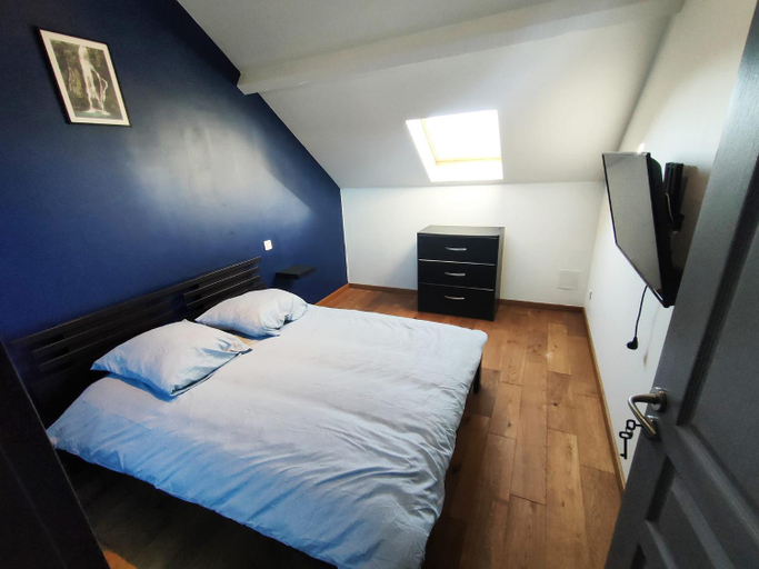 Bedroom 3, La villa de Julien avec piscine, Hautes-Pyrénées