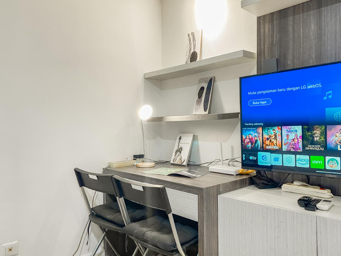 Food & Drinks, Best Deal & Homey Studio Apt Amethyst By Travelio, Central Jakarta