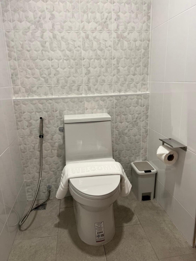 Bathroom 3, VELA Korat Hotel & Cafe', Muang Nakhon Ratchasima