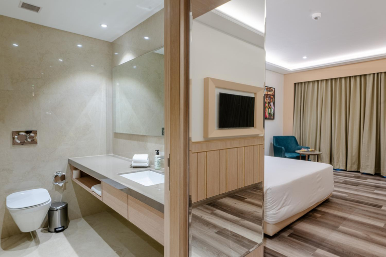Bathroom 5, Sarovar Portico Ajmer, Ajmer
