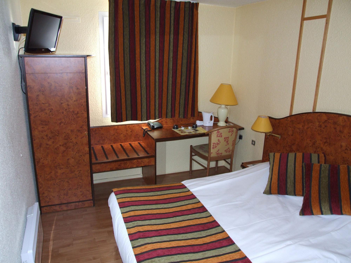 Bedroom 3, Logis Hotel Cottage, Pas-de-Calais