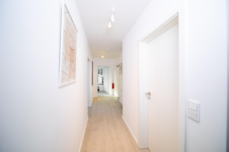 Others 2, Favorite Stays - Suite and More - 10 Min to fair, Düsseldorf