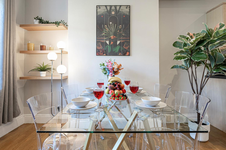 Others 5, Kensington Residence, London